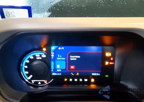 2024 Ford Bronco Wildtrak z USA, uszkodzony, nr VIN 1FMEE2BP3RLA81581